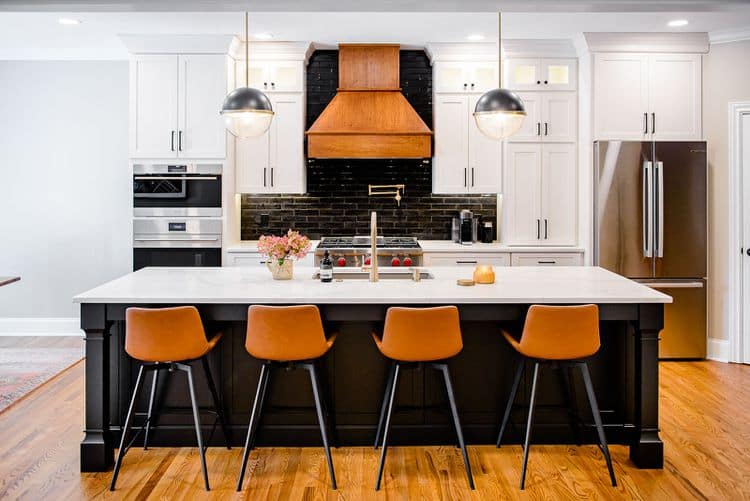 6 Kitchen Backsplash Trends Designers Are Loving This Year