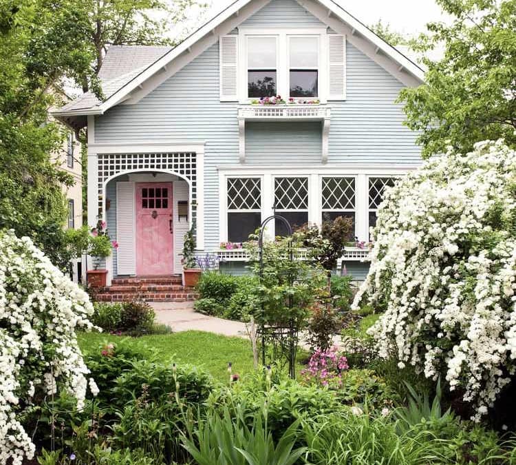 8 Small Front Yard Landscaping Ideas to Make the Most of Your Space